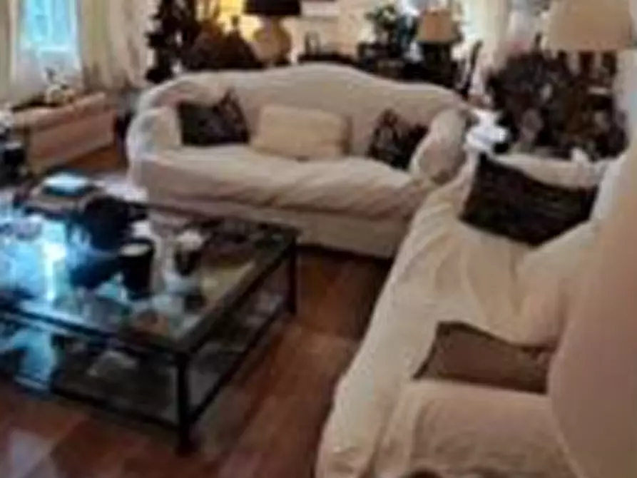 Immagine 5 di Appartamento in vendita  in VIA ZARA 30 a Genova