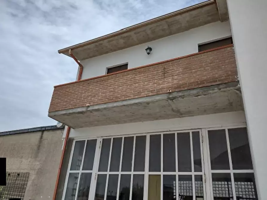 Immagine 3 di Appartamento in vendita  in Via Montinaro n.24 a Gubbio