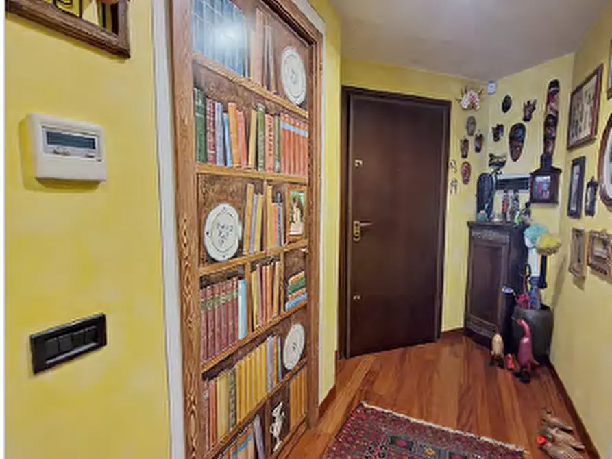 Immagine 7 di Appartamento in vendita  in Viale Faenza a Milano