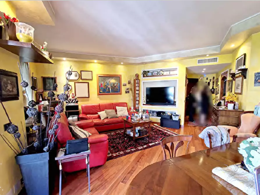 Immagine 8 di Appartamento in vendita  in Viale Faenza a Milano