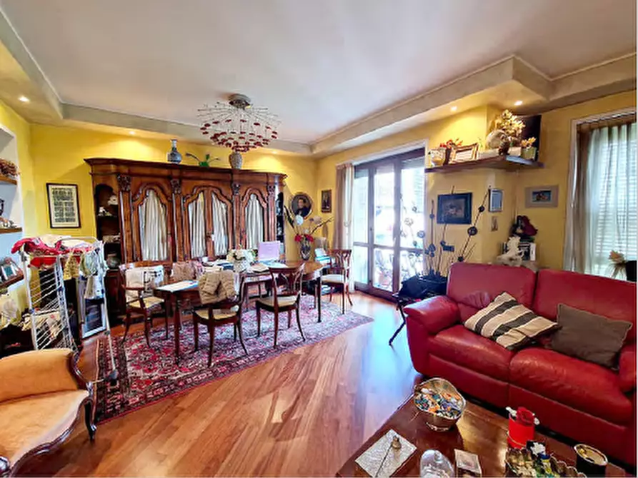 Immagine 9 di Appartamento in vendita  in Viale Faenza a Milano