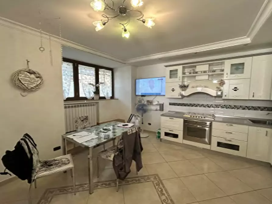 Immagine 4 di Appartamento in vendita  in Via Nazareth 23 a Napoli