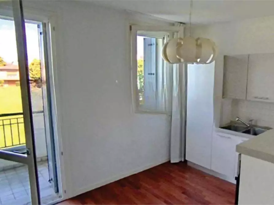 Immagine 10 di Appartamento in vendita  in Via Jacopo Crescini 76 a Padova