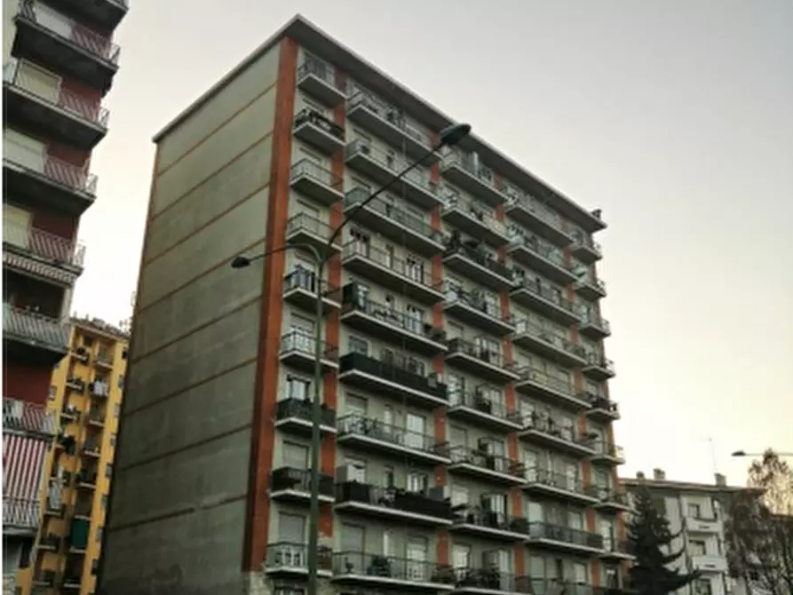 Immagine 4 di Appartamento in vendita  in via Sandro Botticelli 184 a Torino