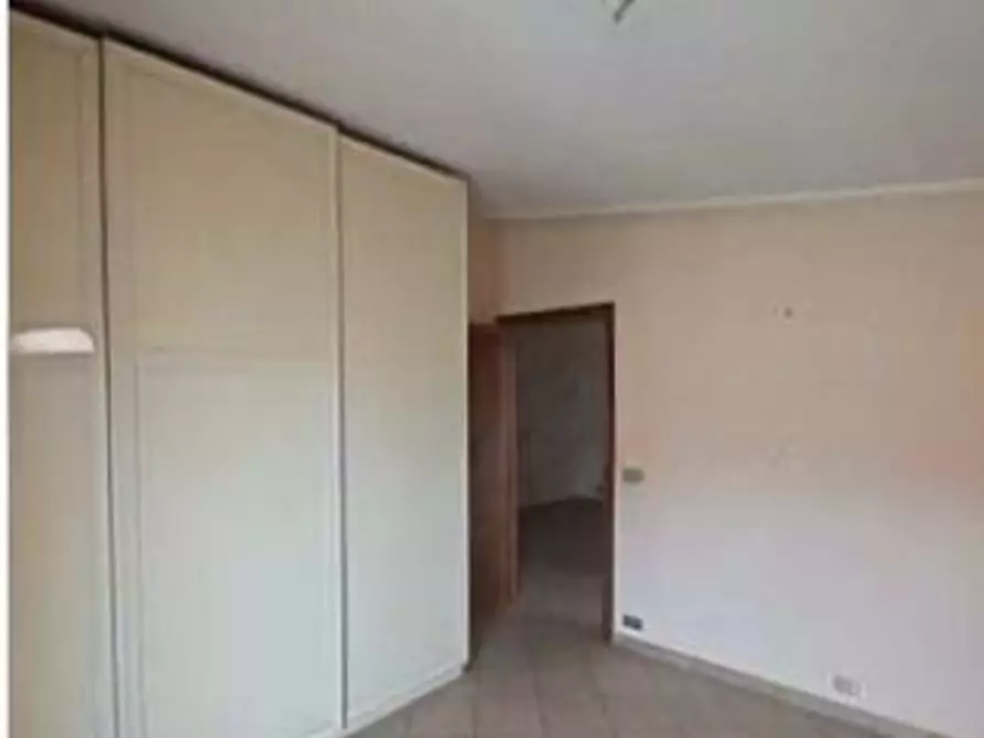 Immagine 11 di Appartamento in vendita  in Via Casatenovo 32 a Roma