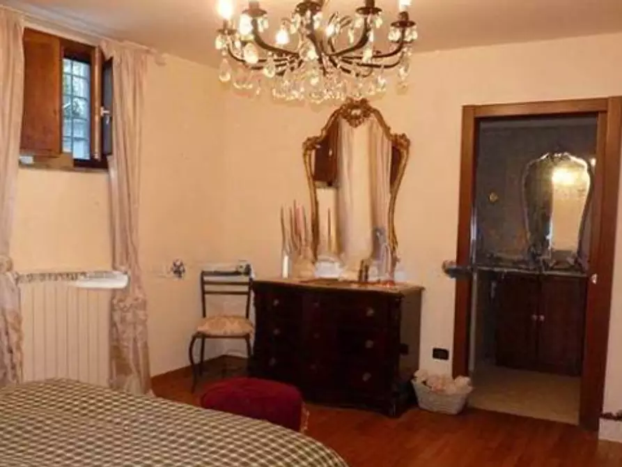 Immagine 9 di Villetta a schiera in vendita  in via Valle Aurina 1/C a Roma