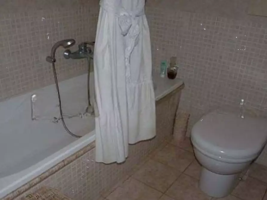 Immagine 12 di Villetta a schiera in vendita  in via Valle Aurina 1/C a Roma