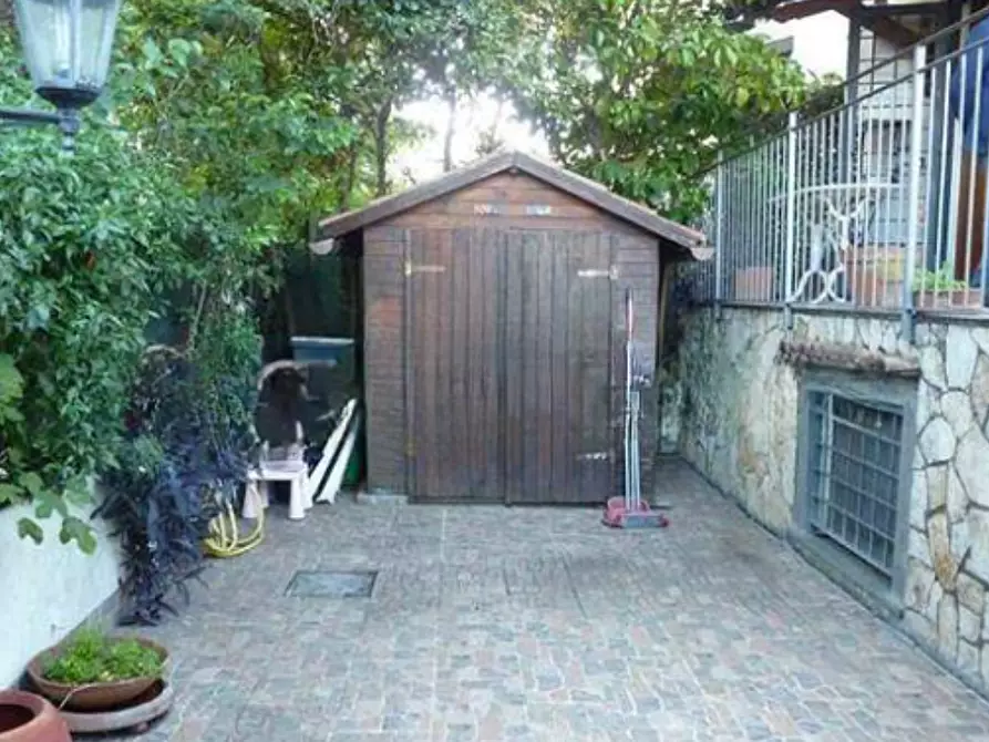 Immagine 16 di Villetta a schiera in vendita  in via Valle Aurina 1/C a Roma