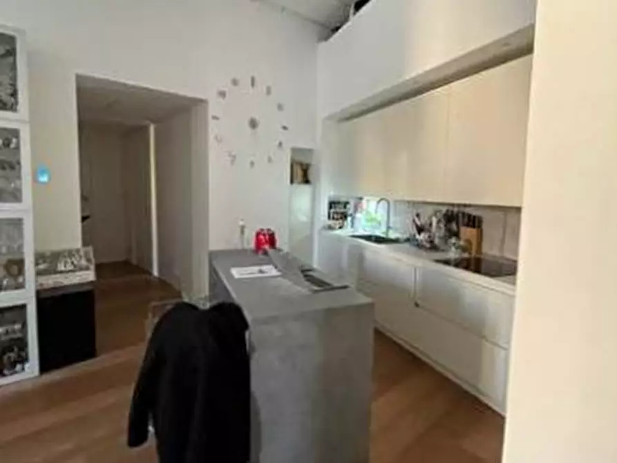 Immagine 7 di Appartamento in vendita  in Piazzetta durante 2 a Napoli