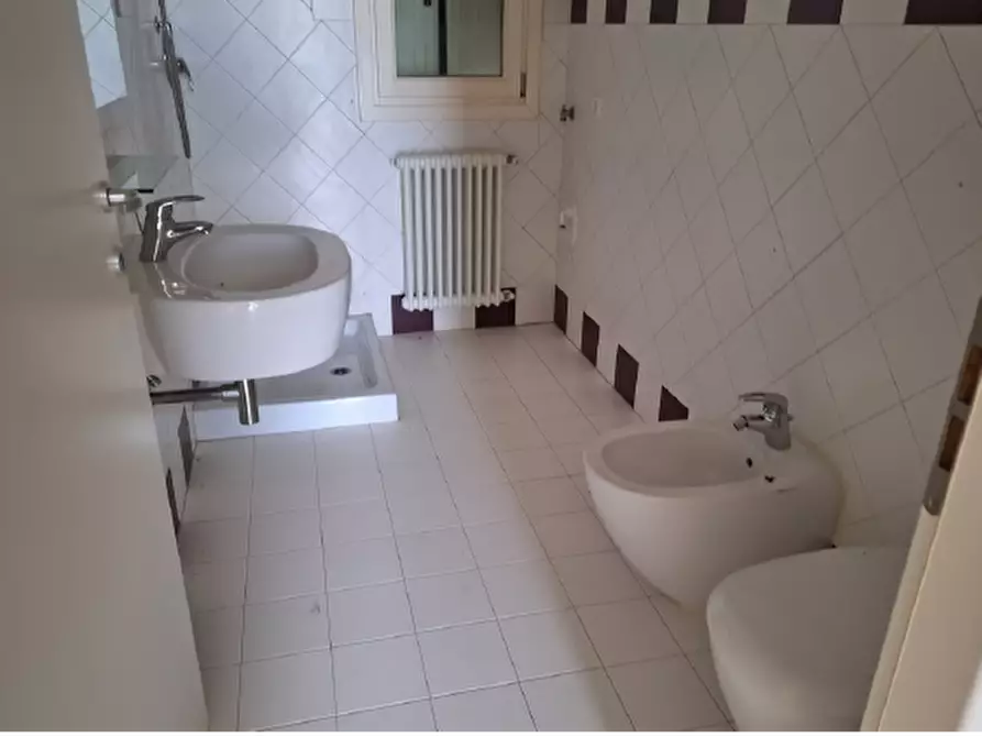 Immagine 12 di Appartamento in vendita  in Via Santo Stefano 22 a Ravenna