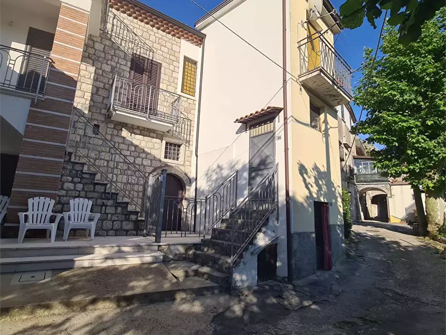 Immagine 5 di Appartamento in vendita  in Via Leschito a Foglianise