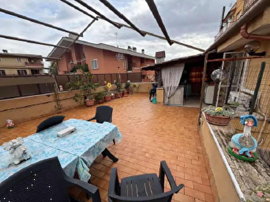 Immagine 11 di Appartamento in vendita  a Roma