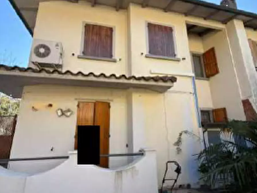 Immagine 2 di Casa indipendente in vendita  a Ravenna