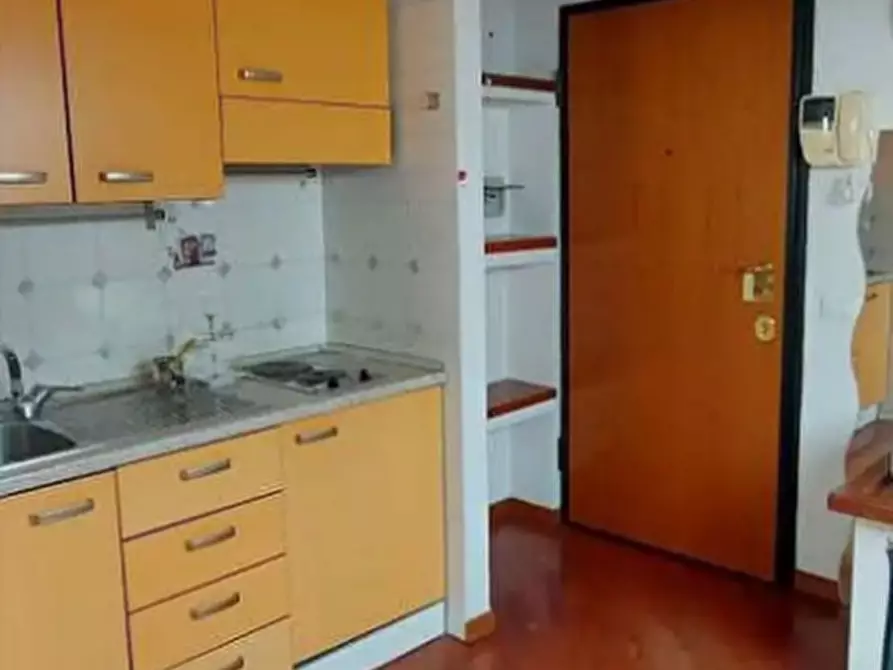 Immagine 8 di Casa indipendente in vendita  a Roma