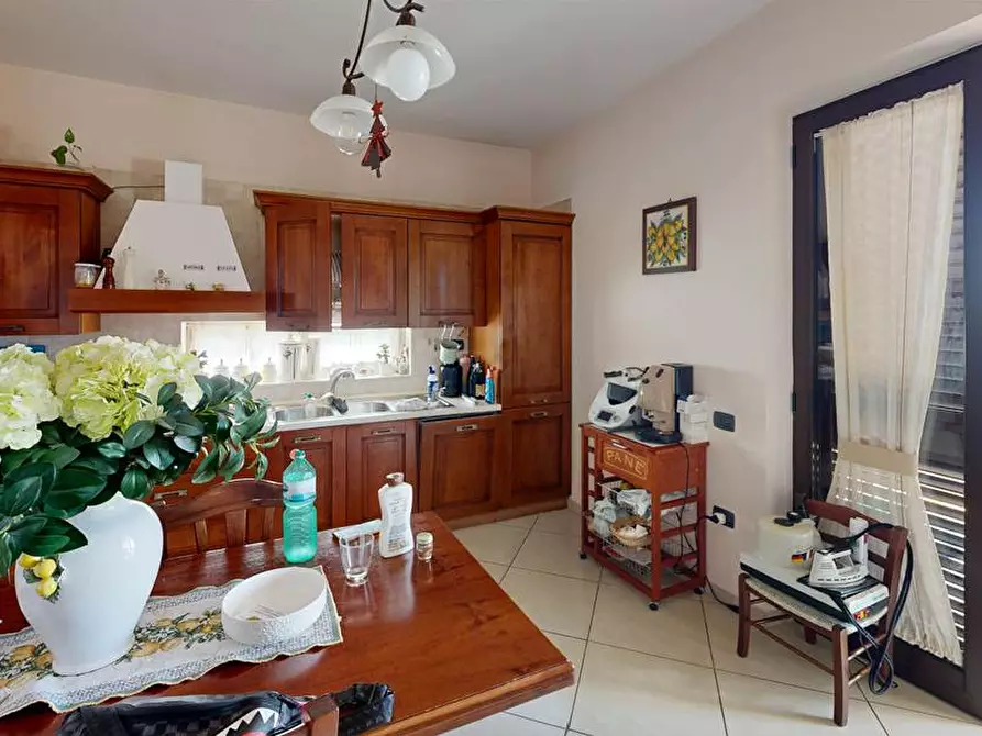 Immagine 13 di Appartamento in vendita  in via Gennaro Santorelli a Carbonara Di Nola