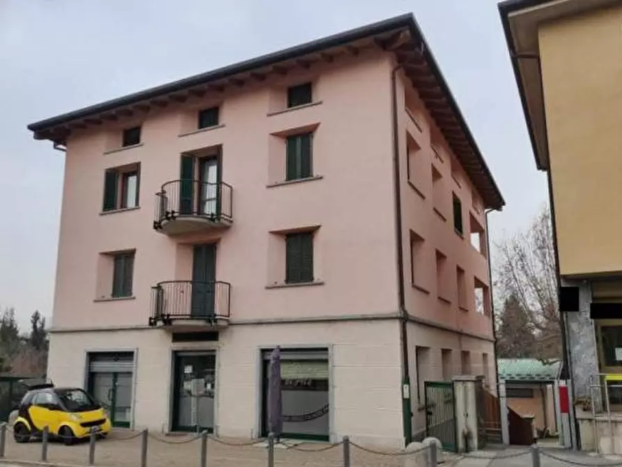 Immagine 2 di Appartamento in vendita  in Via Andrea Appiani 27 a Merone