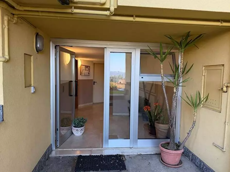 Immagine 4 di Appartamento in vendita  in Via roccolino 1 a Caprino Bergamasco
