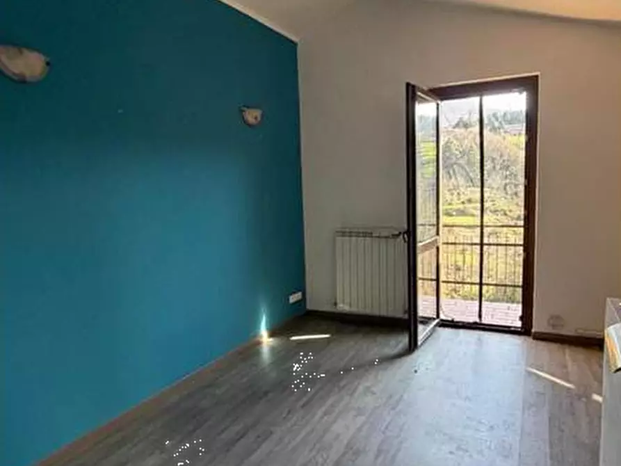 Immagine 7 di Appartamento in vendita  in Via roccolino 1 a Caprino Bergamasco