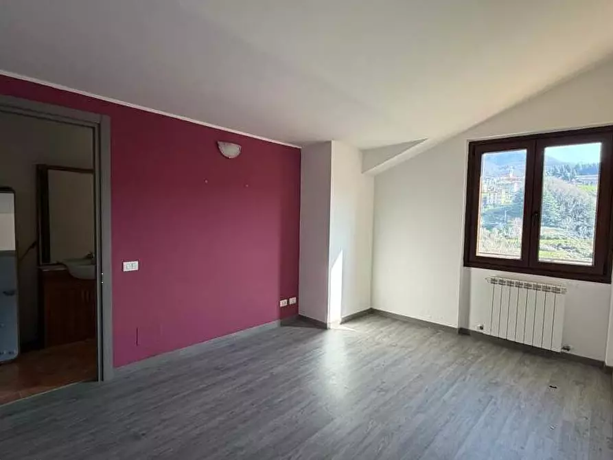 Immagine 9 di Appartamento in vendita  in Via roccolino 1 a Caprino Bergamasco