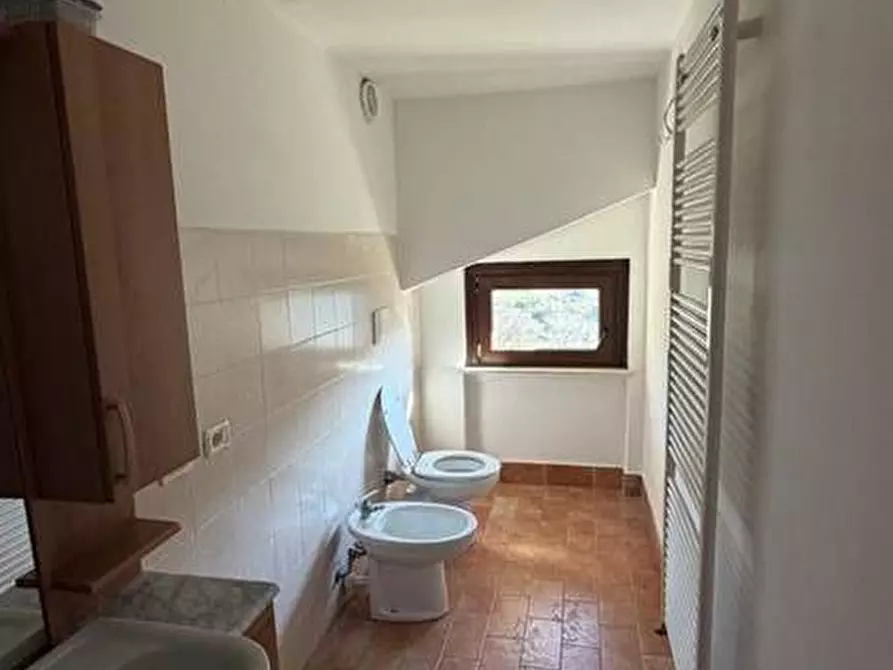 Immagine 10 di Appartamento in vendita  in Via roccolino 1 a Caprino Bergamasco