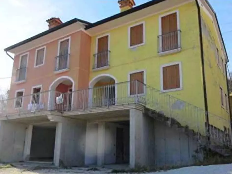 Immagine 2 di Quadrilocale in vendita  in Contrada Bertacchi a Lusiana Conco