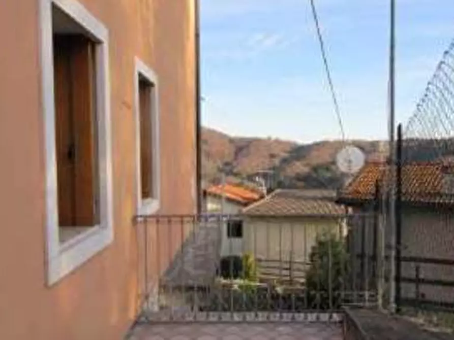 Immagine 13 di Quadrilocale in vendita  in Contrada Bertacchi a Lusiana Conco