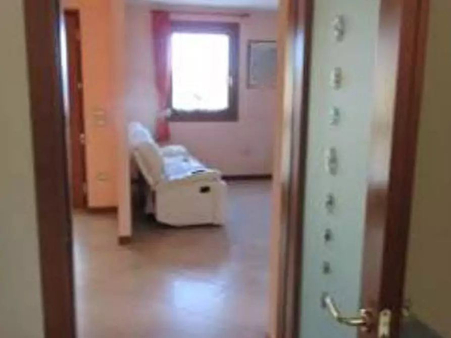 Immagine 16 di Quadrilocale in vendita  in Contrada Bertacchi a Lusiana Conco