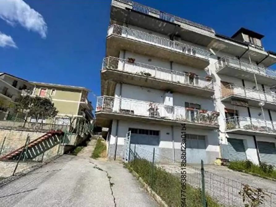 Immagine 2 di Quadrilocale in vendita  in  Valle Madonna  63 a Pratola Peligna