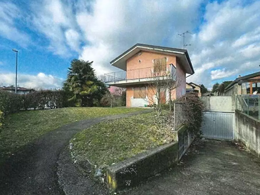 Immagine 2 di Trilocale in vendita  in Giuseppe Verdi 25 a Molteno