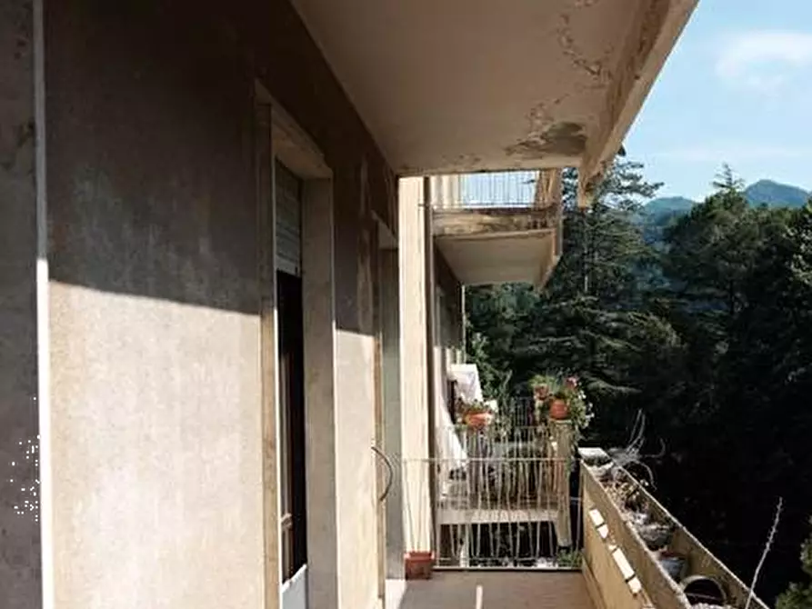Immagine 12 di Quadrilocale in vendita  in Piazza Serafino Orlini a Ascoli Piceno