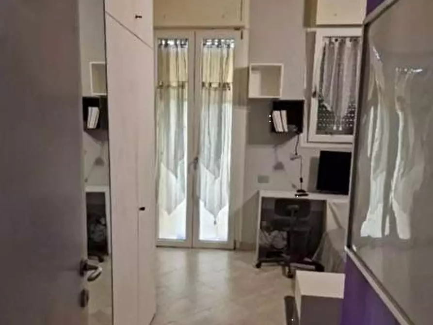 Immagine 7 di Trilocale in vendita  in LUIGI FEDERICO MENABREA 8 a Firenze
