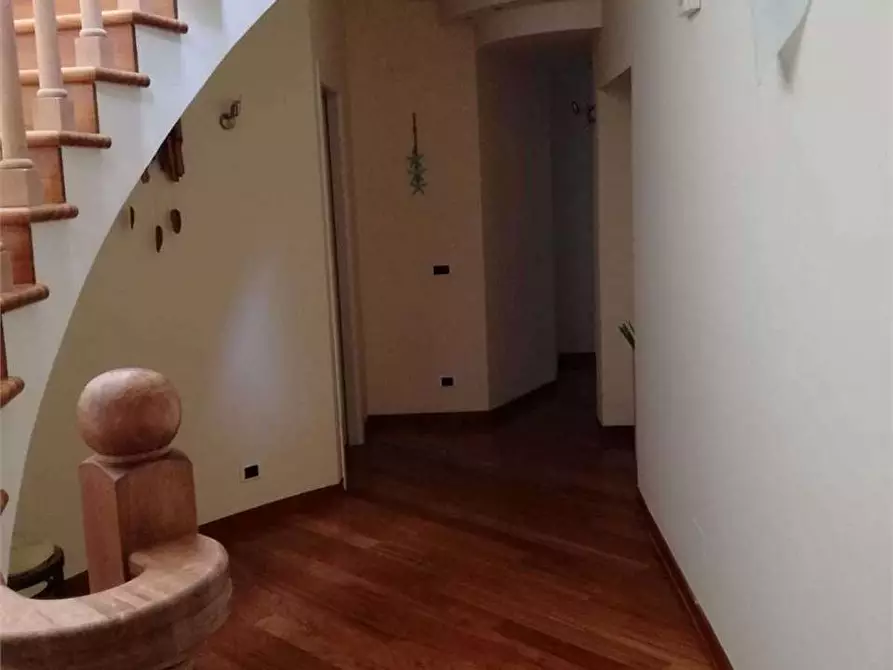 Immagine 18 di Villa in vendita  a Silvi
