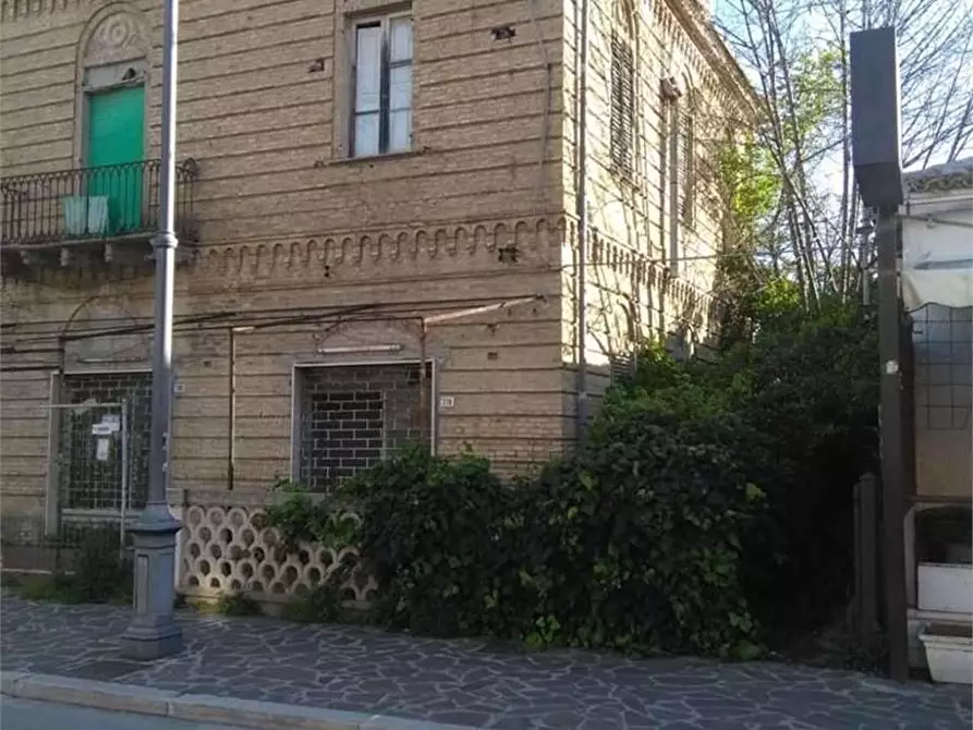 Immagine 1 di Rustico / casale in vendita  a Silvi
