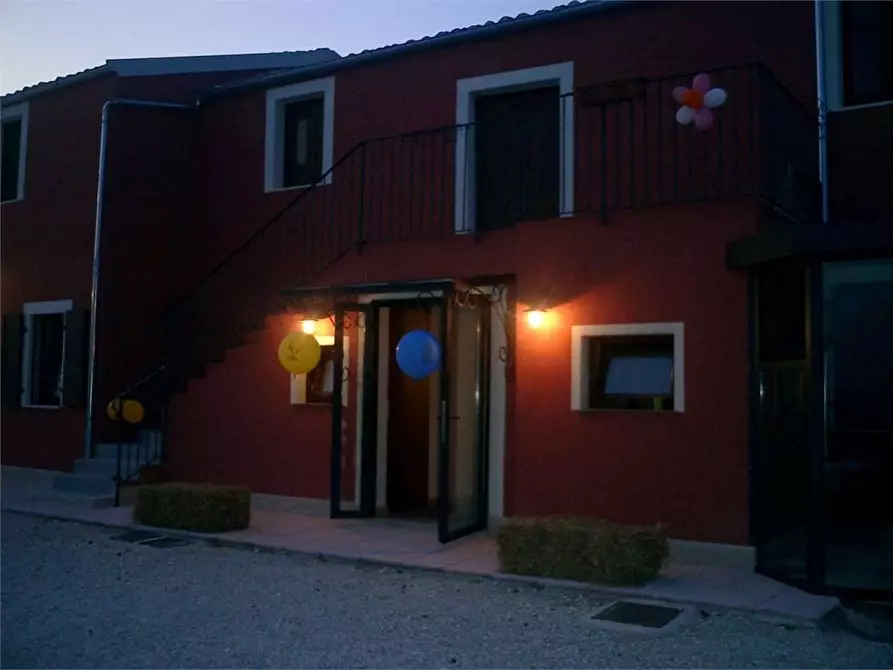 Immagine 6 di Negozio in affitto  a Città Sant'angelo