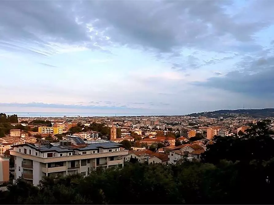 Immagine 1 di Terreno edificabile in vendita  a Pescara