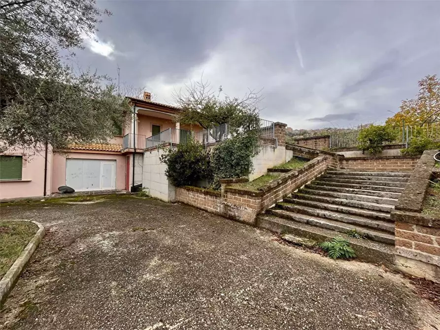 Immagine 1 di Villa in vendita  in Piane a Bucchianico