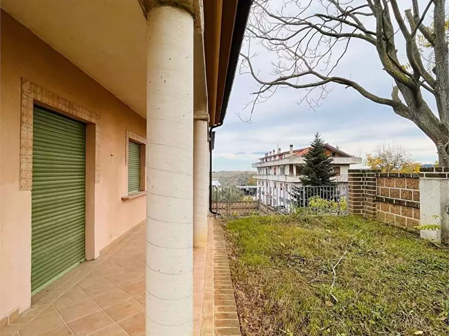 Immagine 3 di Villa in vendita  in Piane a Bucchianico