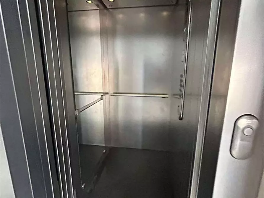 Immagine 8 di Attico in affitto  a Montesilvano