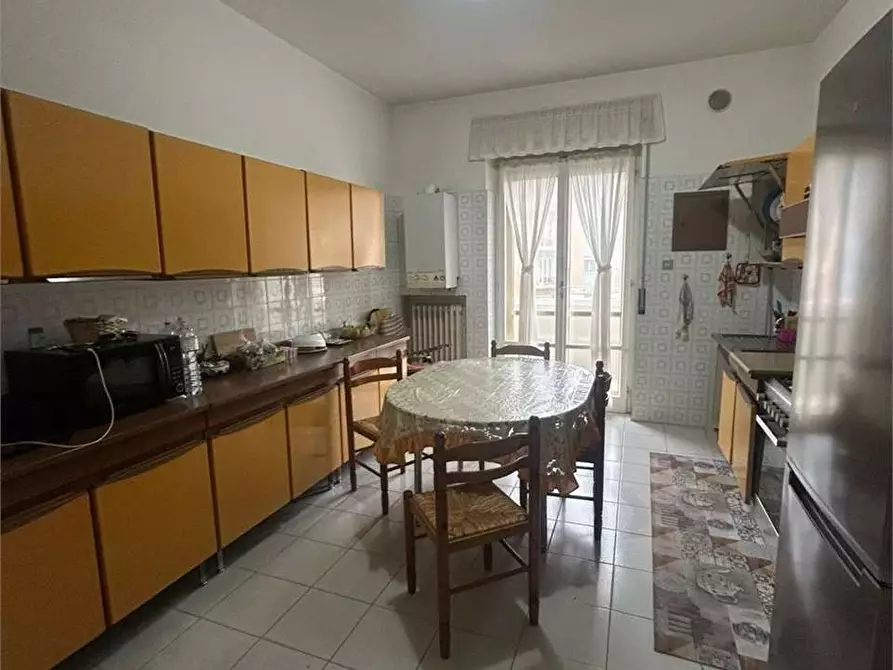 Immagine 3 di Quadrilocale in vendita  in Luigi Pierangeli 33 a Pescara