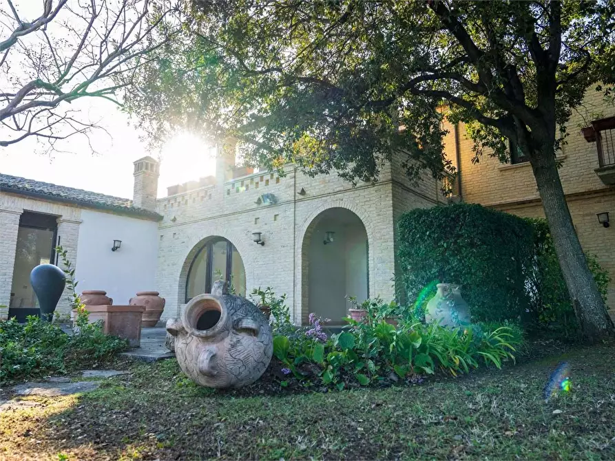 Immagine 9 di Villa in vendita  a Santa Maria Imbaro