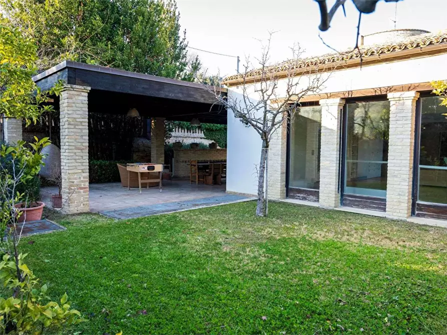 Immagine 29 di Villa in vendita  a Santa Maria Imbaro