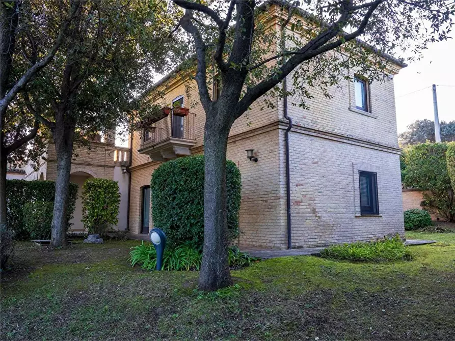 Immagine 30 di Villa in vendita  a Santa Maria Imbaro