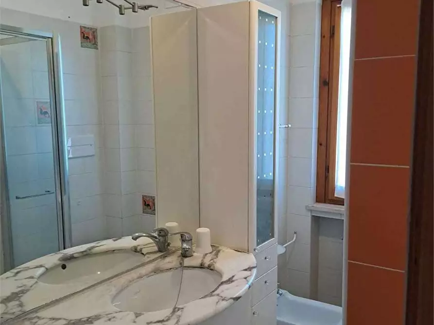 Immagine 10 di Trilocale in vendita  a Silvi