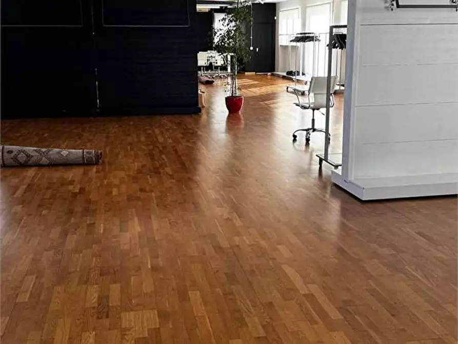 Immagine 10 di Capannone industriale in vendita  in Pietro Nenni a Pescara