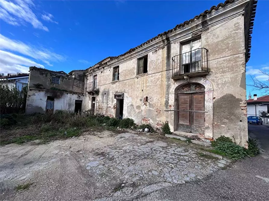 Immagine 1 di Rustico / casale in vendita  in Cavallaro 30 a Pescara