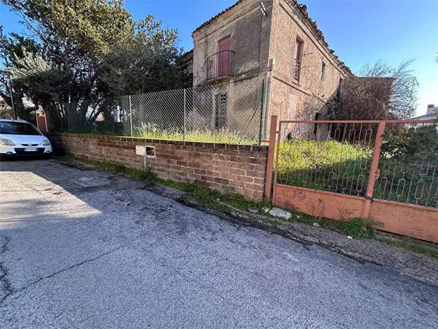 Immagine 9 di Rustico / casale in vendita  in Cavallaro 30 a Pescara