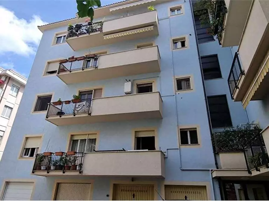 Immagine 13 di Quadrilocale in vendita  a Pescara