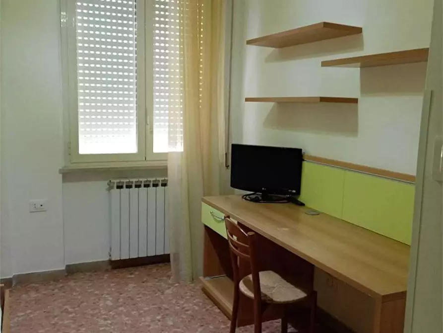 Immagine 21 di Quadrilocale in affitto  a Pescara