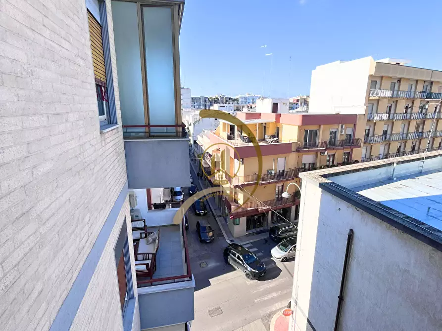 Immagine 12 di Appartamento in vendita  in Viale Istria 11 a Andria