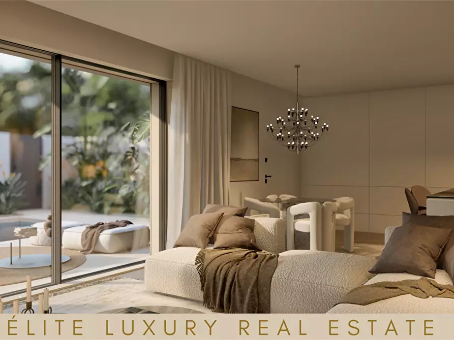 Immagine 8 di Villa in vendita  in Via Sant'Annibale Maria di Francia a Trani